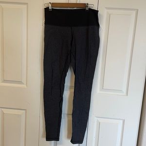 Gray/Black Lululemon leggings *LONG*